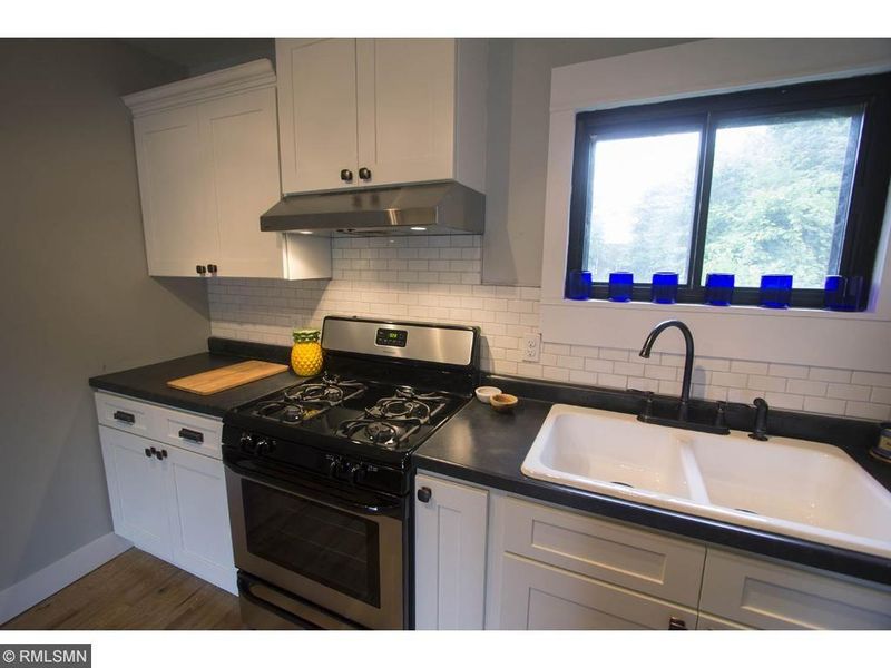 533 Monroe St, Anoka, MN 55303