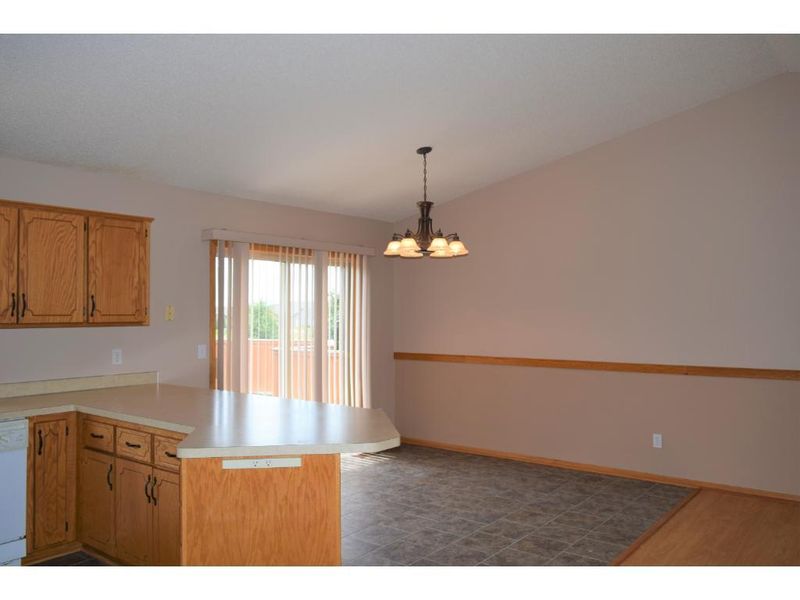 8851 Farmstead Ave, Monticello, MN 55362