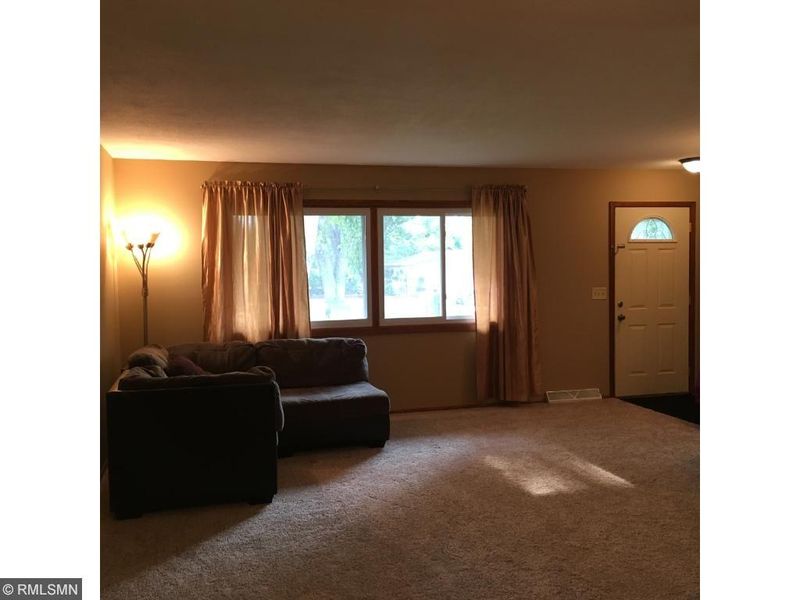 8100 Douglas Dr N, Brooklyn Park, MN 55443