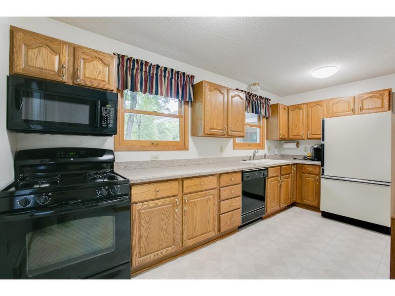 3710 Highland Ave, White Bear Lake, MN 55110