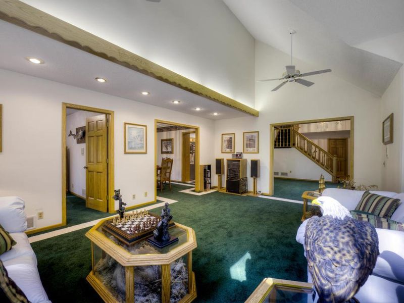 9926 Rolling Oaks Ct, Prior Lake, MN 55372