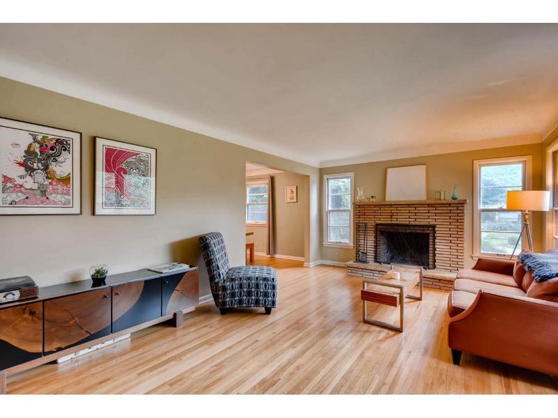1730 6th St NE, Minneapolis, MN 55413