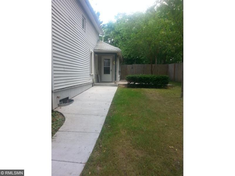 125 Clay St, Anoka, MN 55303
