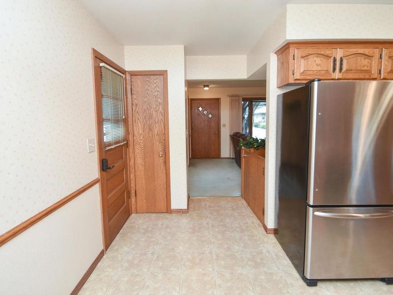 5312 Sumter Ave N, New Hope, MN 55428