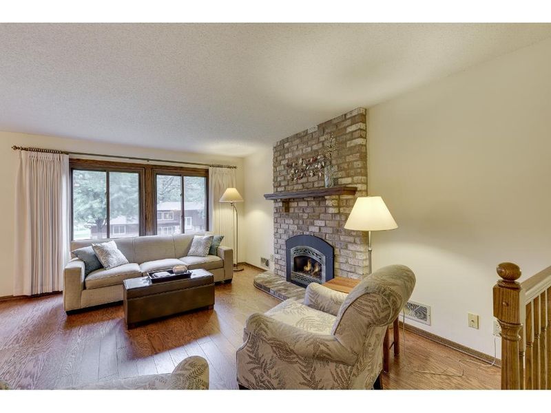 2604 Arbor Dr, White Bear Lake, MN 55110