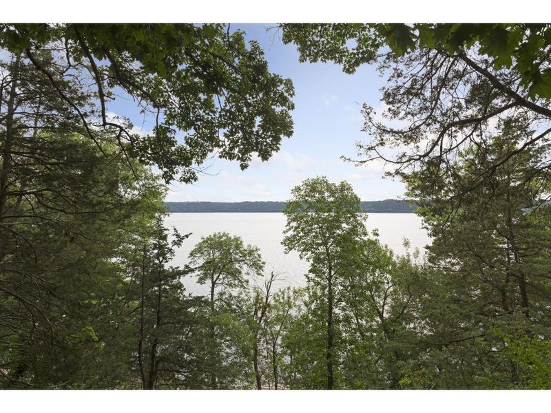 1145 Quentin Ave S, Lakeland, MN 55043