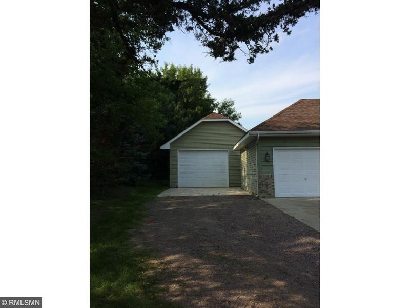 10294 99th St NE, Monticello, MN 55362