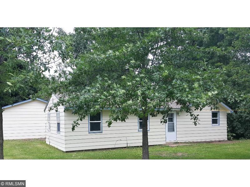 456 Garfield St W, Anoka, MN 55303