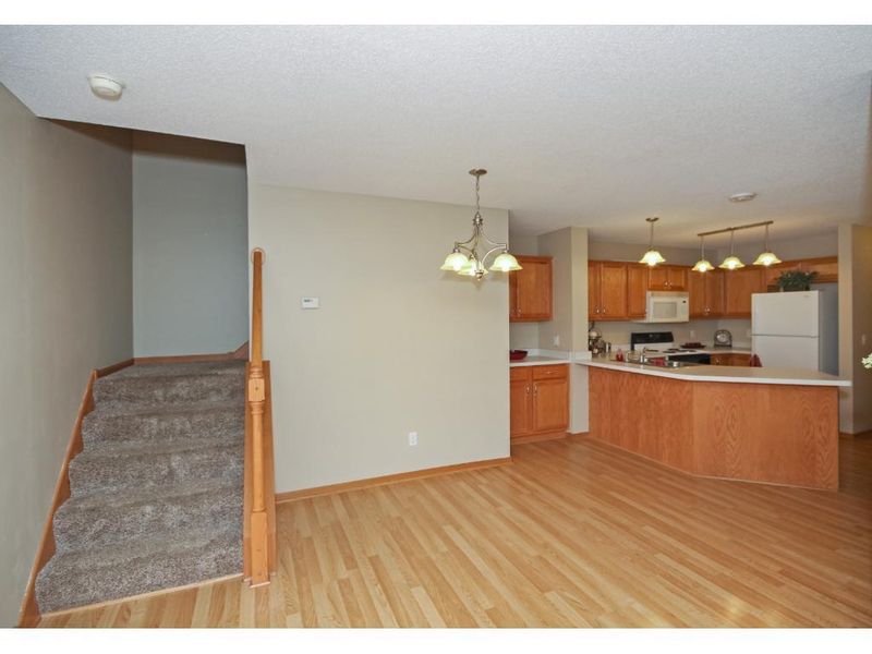 8884 92nd St S, Cottage Grove, MN 55016