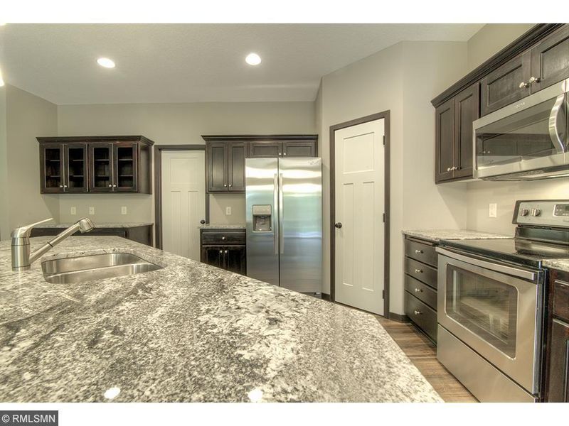 2568 County Road H2 W, Mounds View, MN 55112