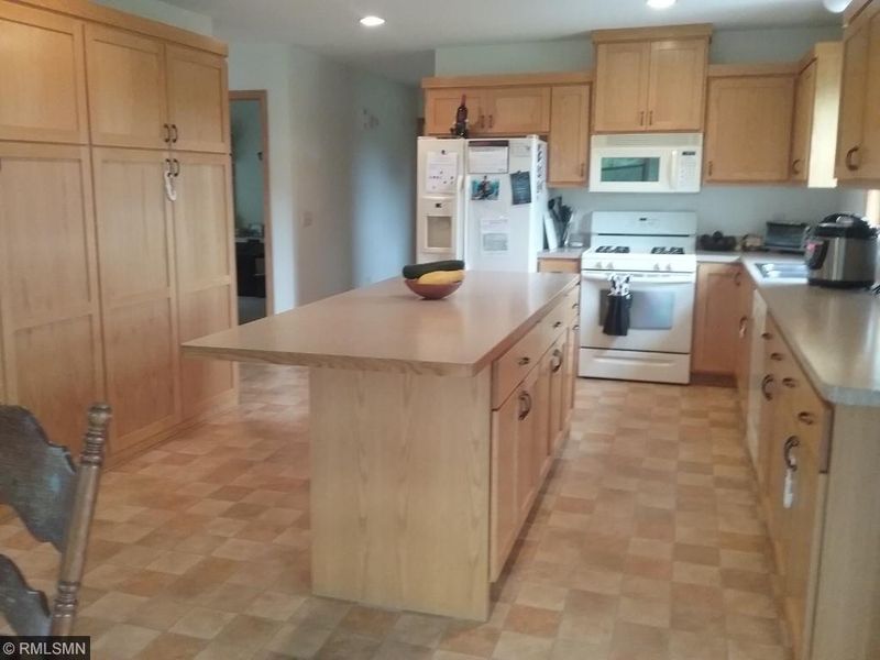 4424 377th St, North Branch, MN 55056