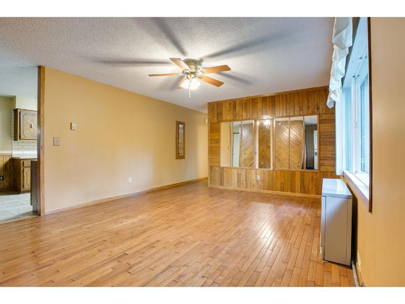 26273 6th St W, Zimmerman, MN 55398