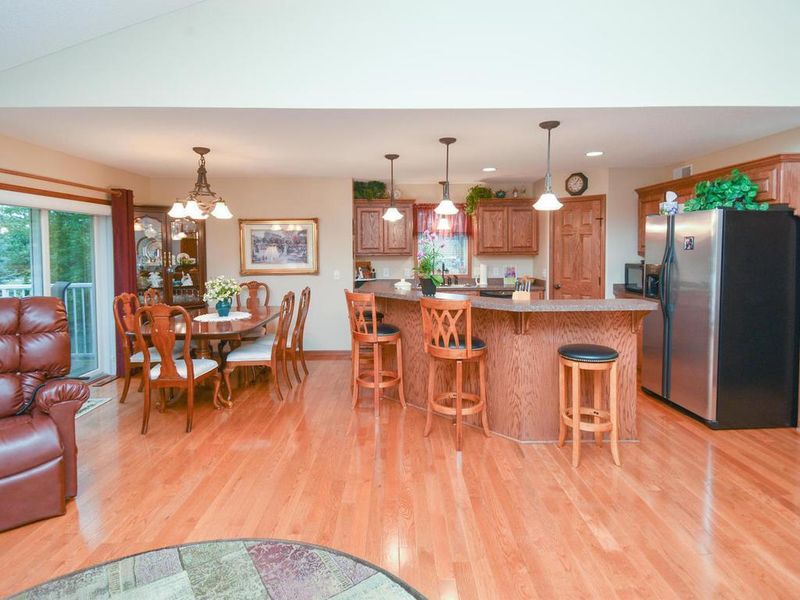10446 Meadow Ln N, Brooklyn Park, MN 55443