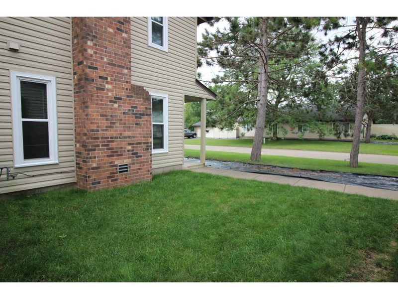 9288 Indian Blvd S, Cottage Grove, MN 55016
