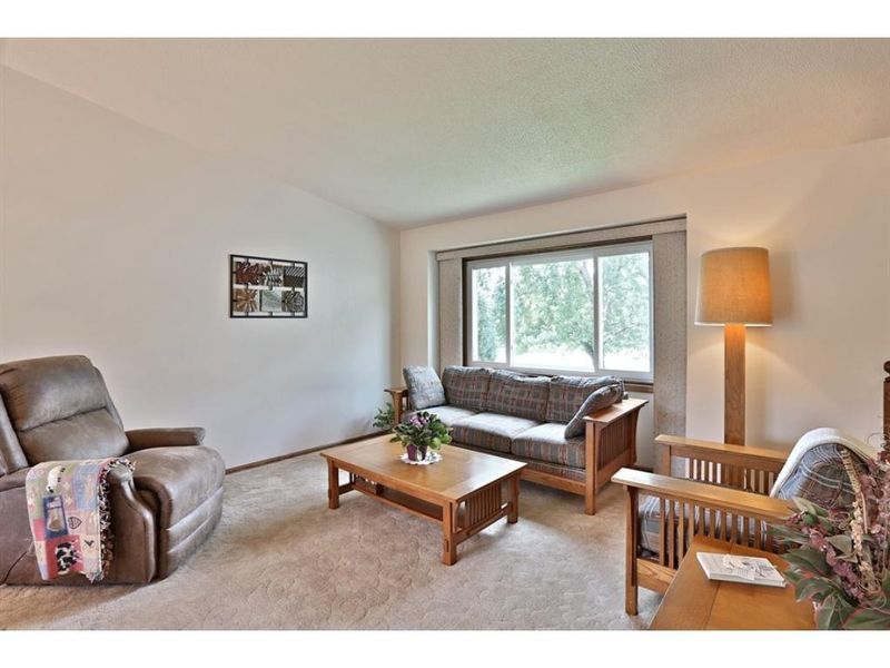 11100 Utah Ave N, Champlin, MN 55316
