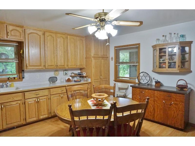 1086 35th Ave NE, Sauk Rapids, MN 56379