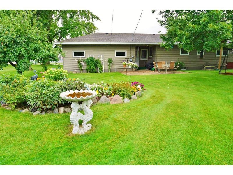 1086 35th Ave NE, Sauk Rapids, MN 56379