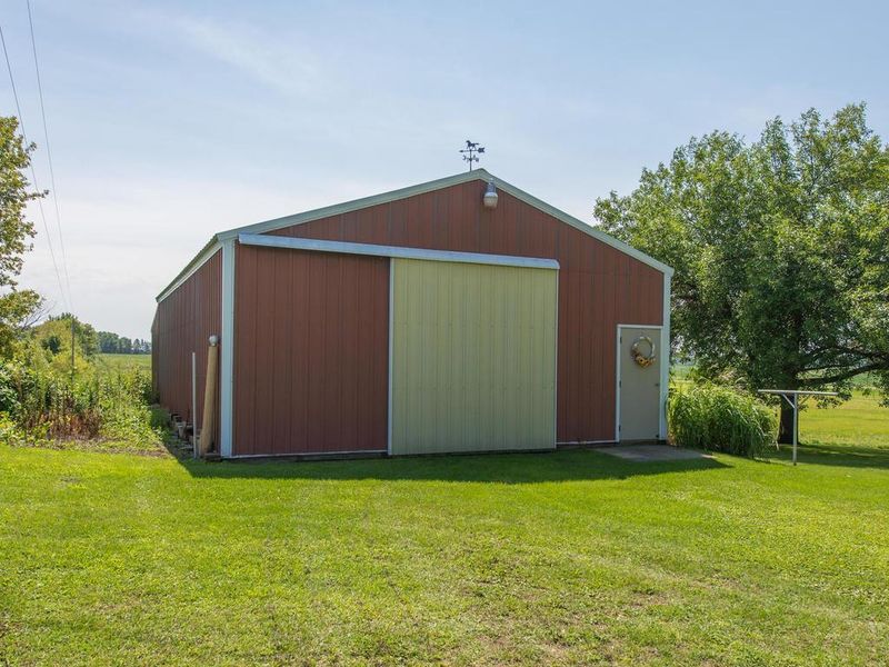 1501 Us Highway 12 SW, Montrose, MN 55363