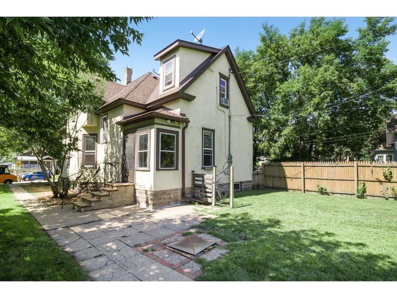 1715 Fillmore St NE, Minneapolis, MN 55413