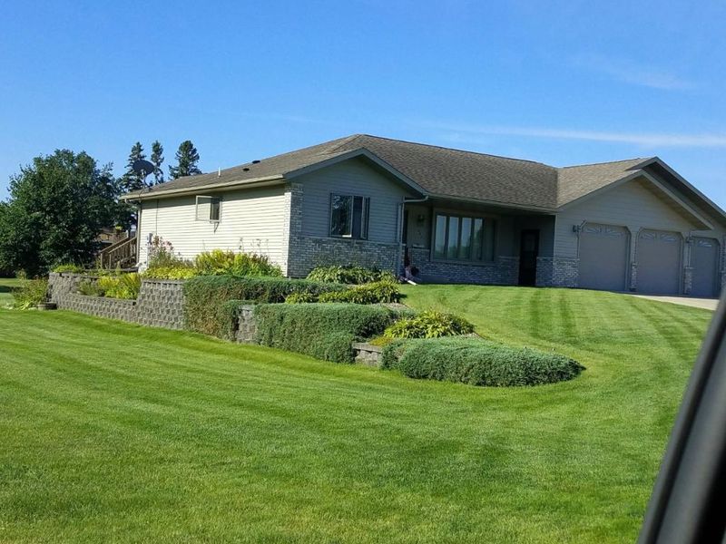 321 Lincoln Ave SW, Wadena, MN 56482