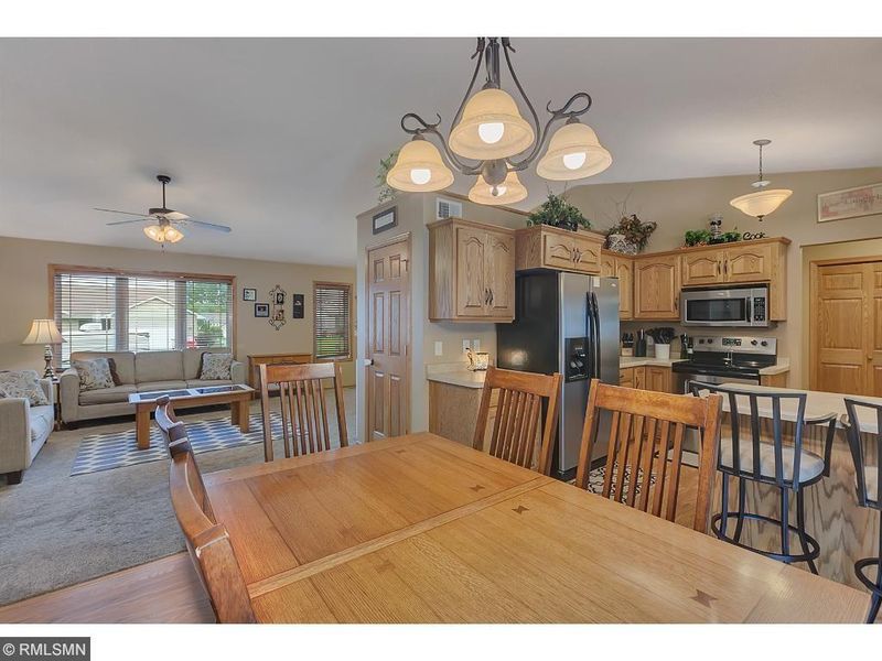 707 2nd Ave SW, Saint Joseph, MN 56374