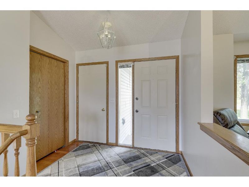 6717 Setzler Pw, Brooklyn Park, MN 55445