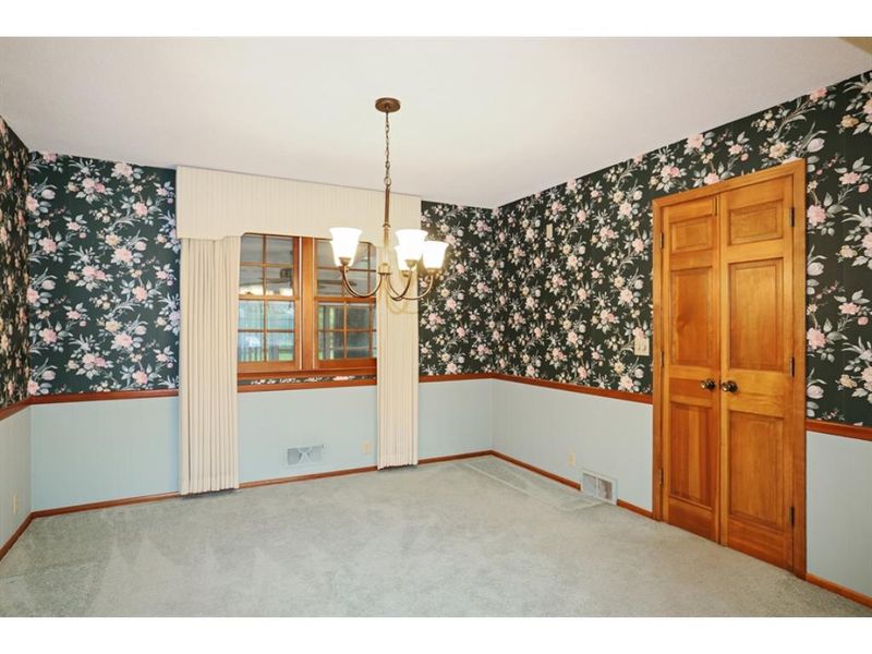 3309 Winnetka Ave N, Crystal, MN 55427