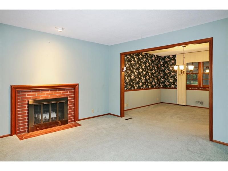 3309 Winnetka Ave N, Crystal, MN 55427