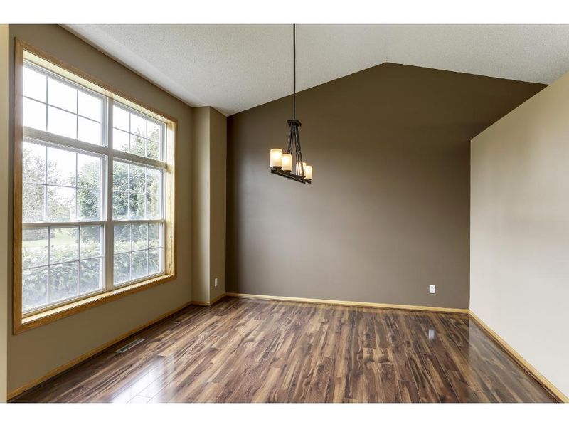 12651 Ensign Ave, Savage, MN 55378