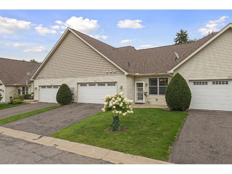 781 Parkside Ln NE, Columbia Heights, MN 55421
