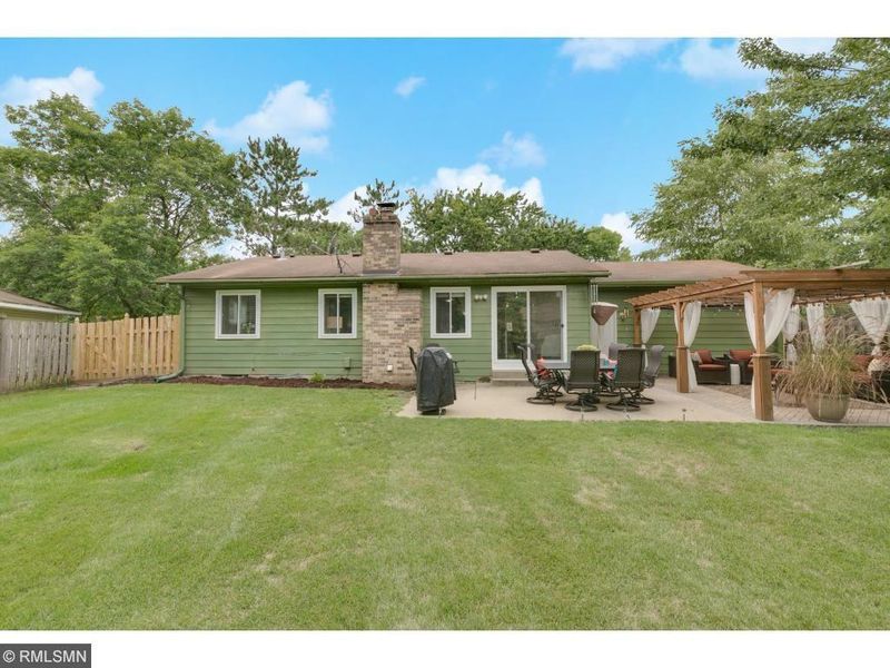 10431 Wyoming Ave S, Bloomington, MN 55438