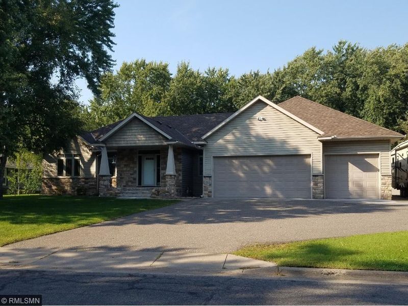7808 113 1/2 Ave N, Champlin, MN 55316