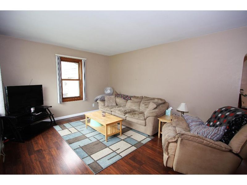 1621 Rist Ave, Eau Claire, WI 54701