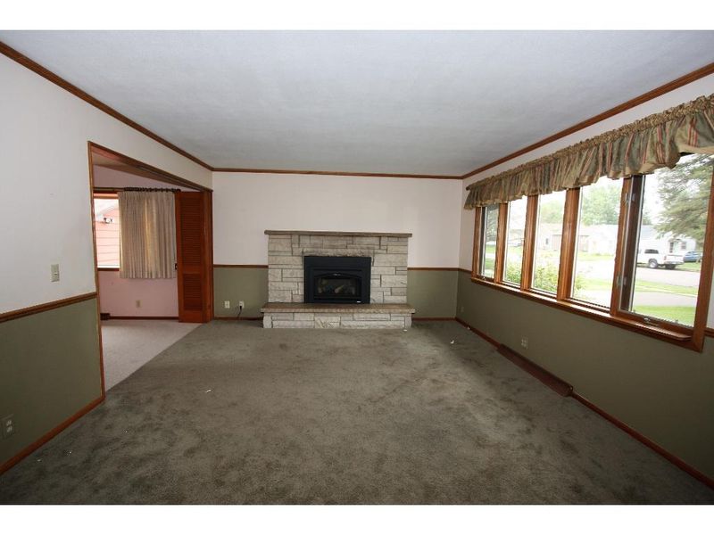 247 S Victory St, Fall Creek, WI 54742