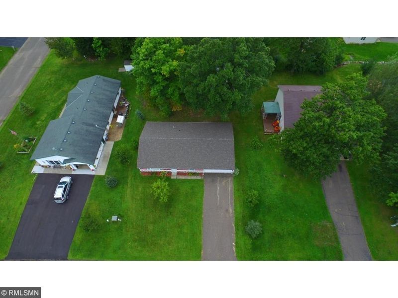 655 Hennepin Ave S, Isle, MN 56342