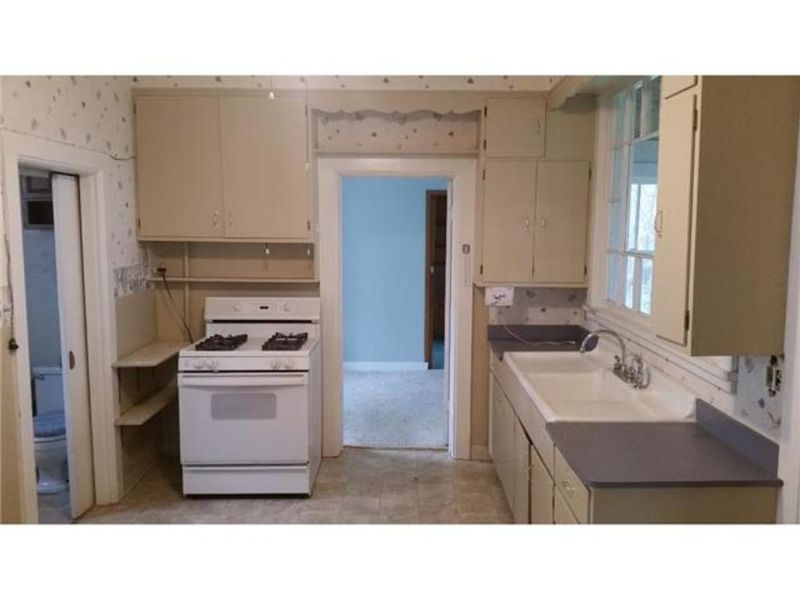 907 3rd St S, Stillwater, MN 55082