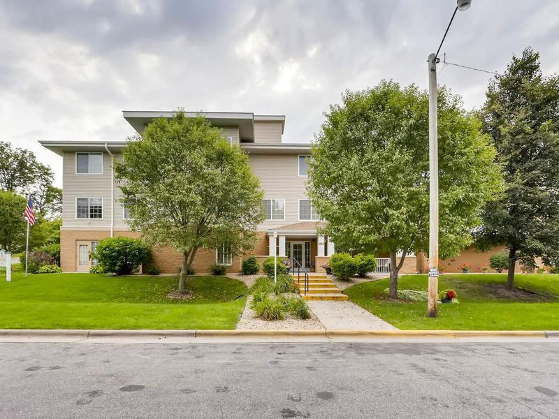 1600 Arundel St #308, Saint Paul, MN 55117