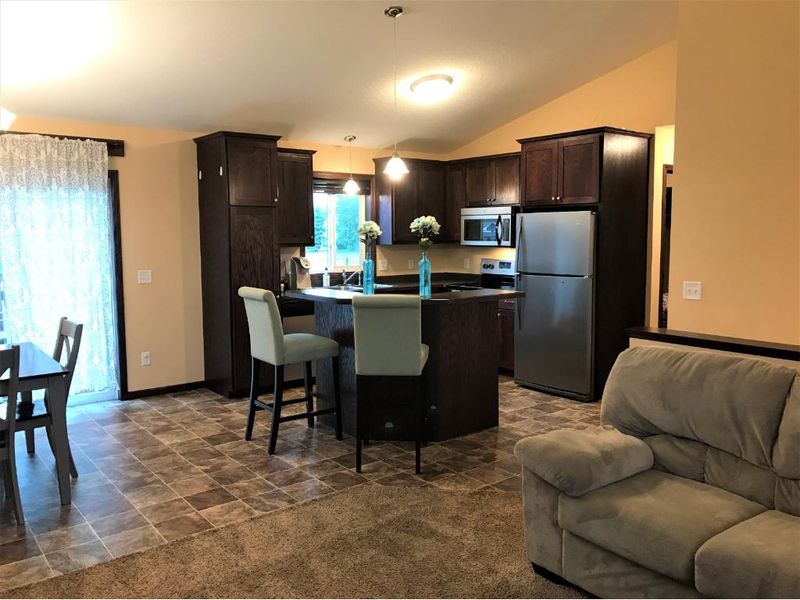 506 Moline Loop NW, Isanti, MN 55040