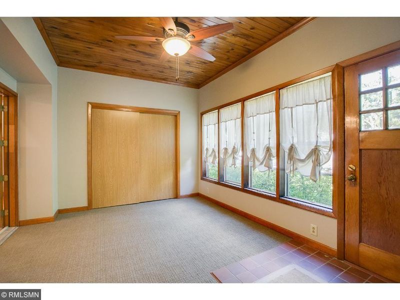 10 2nd Ave NW, Faribault, MN 55021