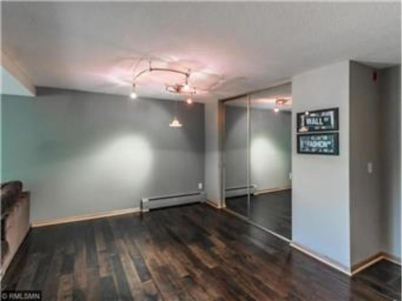 4860 Park Commons Dr #215, Saint Louis Park, MN 55416