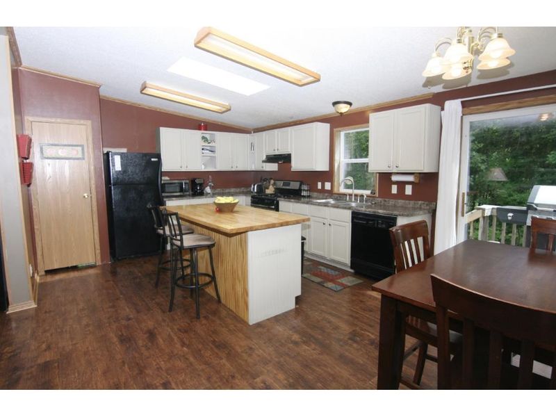 33215 Shadywood Rd, Grand Rapids, MN 55744