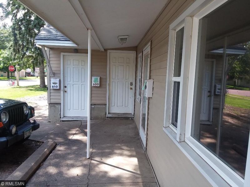 600 2nd Ave NW, Osseo, MN 55369