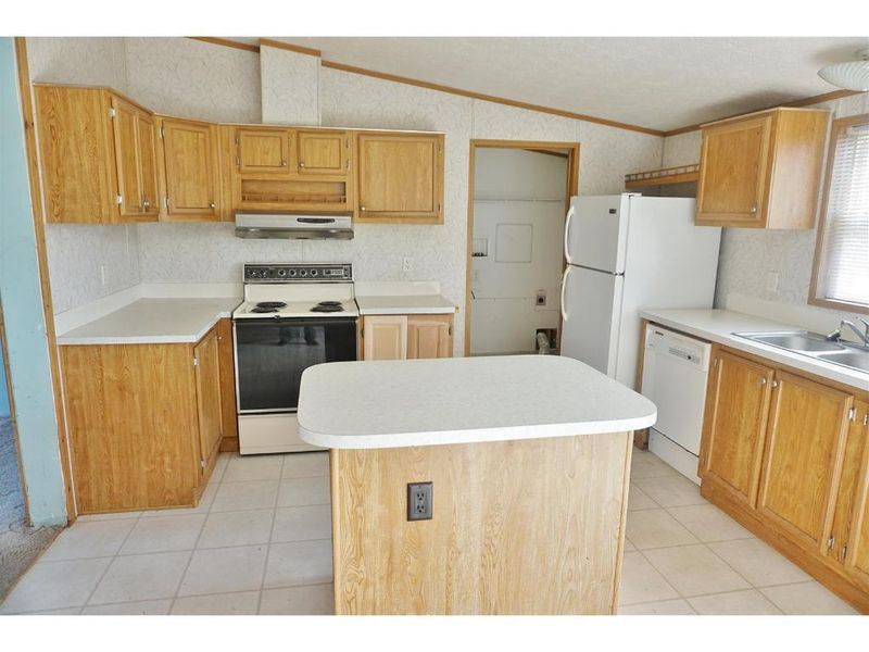 16633 165 Ave NE, Hawick, MN 56273