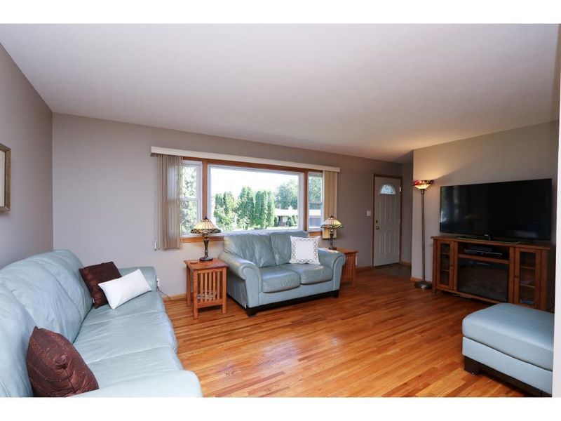 1951 County Road B E, Maplewood, MN 55109