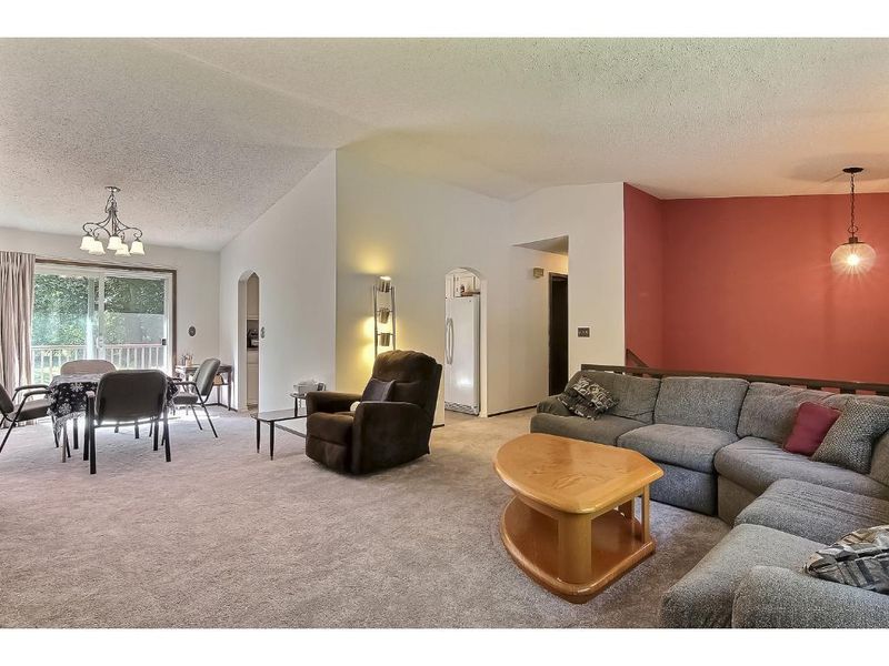10852 Oxborough Ave S, Bloomington, MN 55437