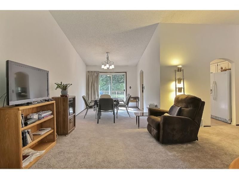 10852 Oxborough Ave S, Bloomington, MN 55437