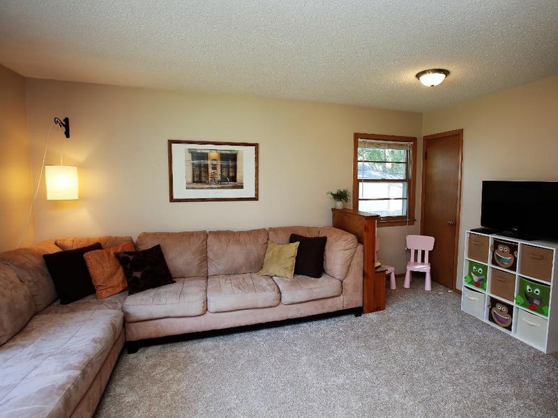 8228 Wentworth Ave S, Bloomington, MN 55420