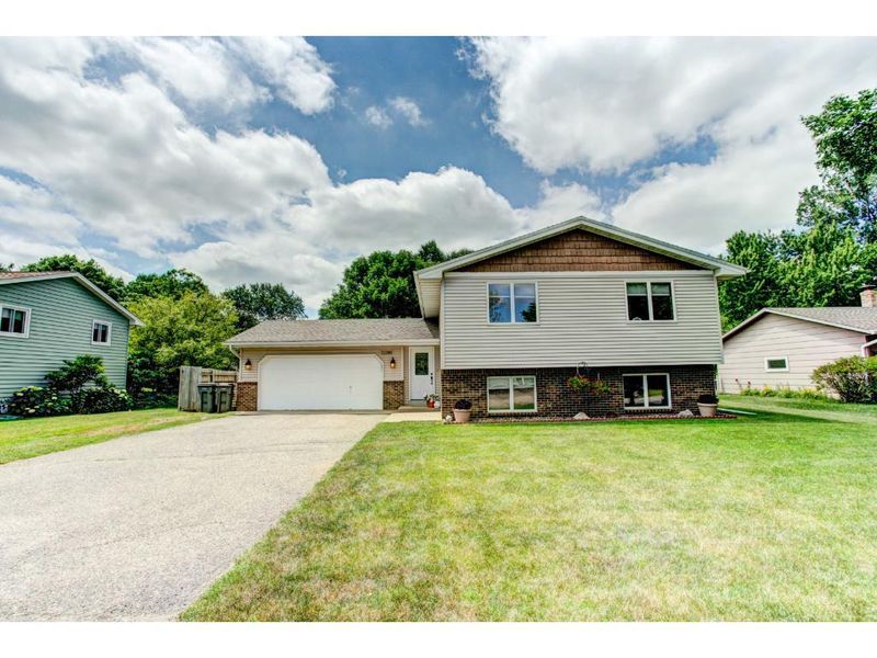 13280 Inglewood Ave, Savage, MN 55378