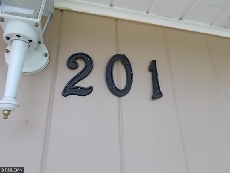 201 W 104th St, Bloomington, MN 55420
