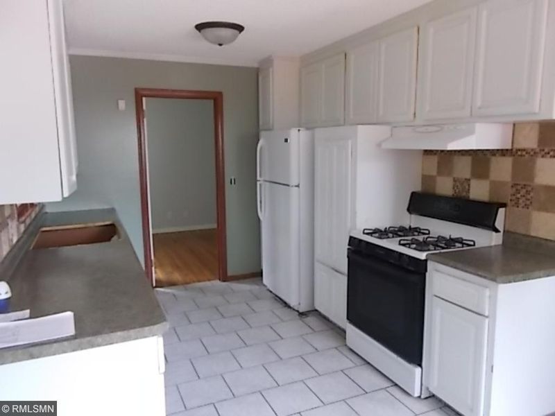 201 W 104th St, Bloomington, MN 55420